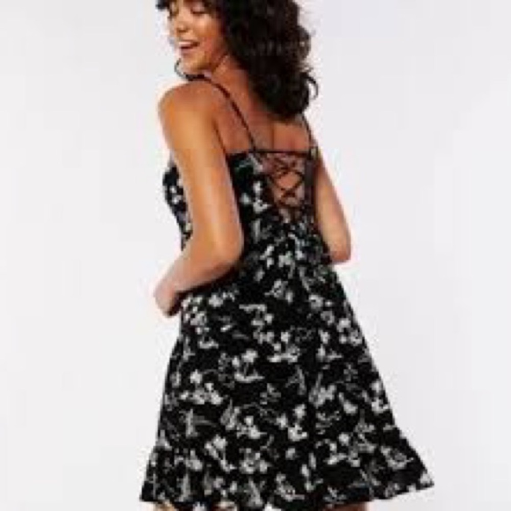Hollister Tropical Print Sun Dress - Picture 4 of 10